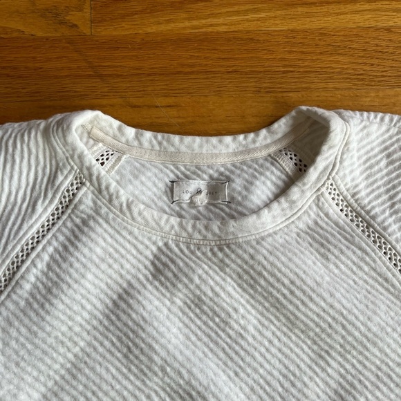 LOU & GRAY Colorblock Short Sleeve Sweatshirt Style Top Gray White M - Picture 3 of 5